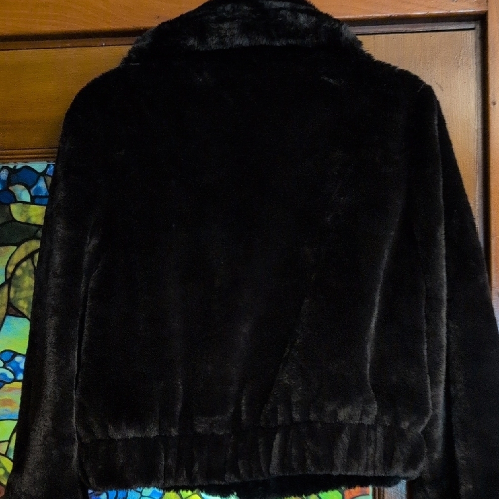 No Boundaries Black Faux Fur Jacket - Picture 5 of 6